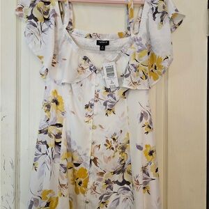 Torrid Mirage Floral White, Purple and Yellow Cold Shoulder Blouse - NWT